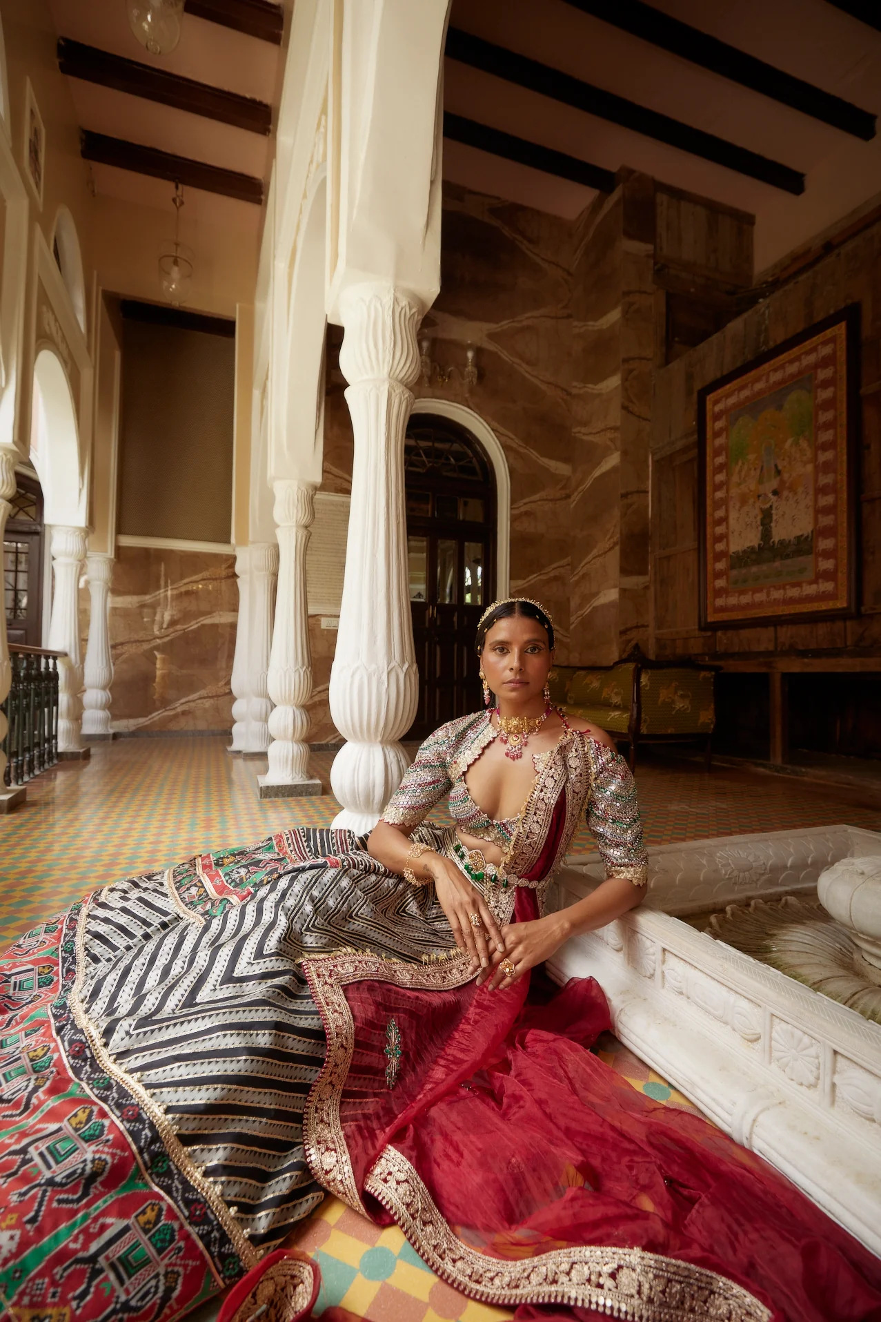 Black & White Abstract Chevron Patola Woven Silk Lehenga - Image 7