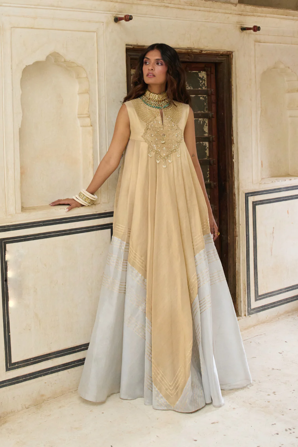 Champagne gold and moonlight mist choga - Image 3