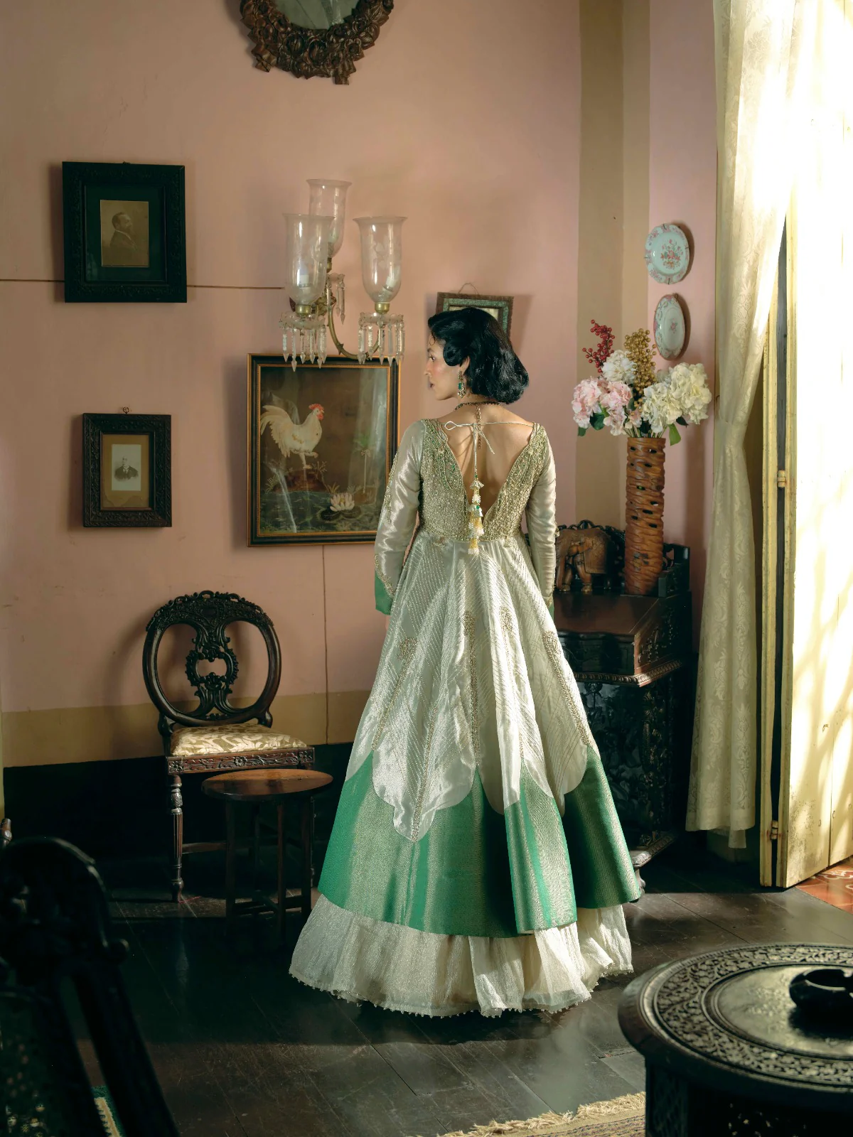 Kritika Khurana in our Pearl gold silk zari tissue jacket with skirt set - Image 3