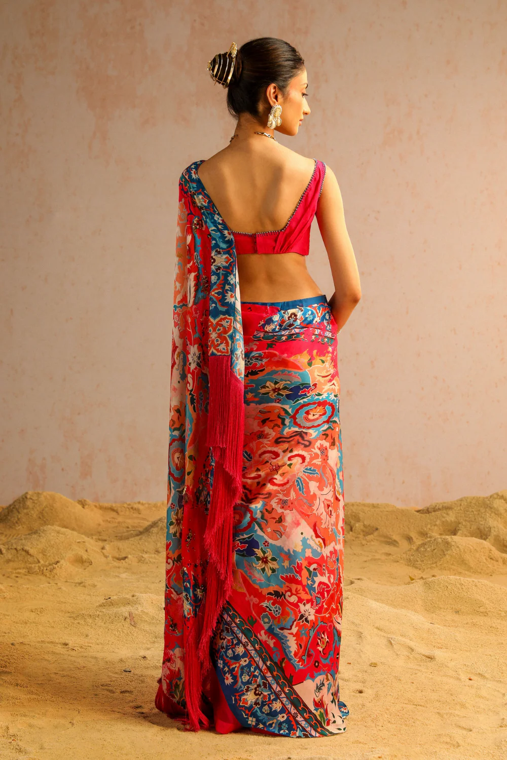 Hot pink draped saree with blouse - Image 4