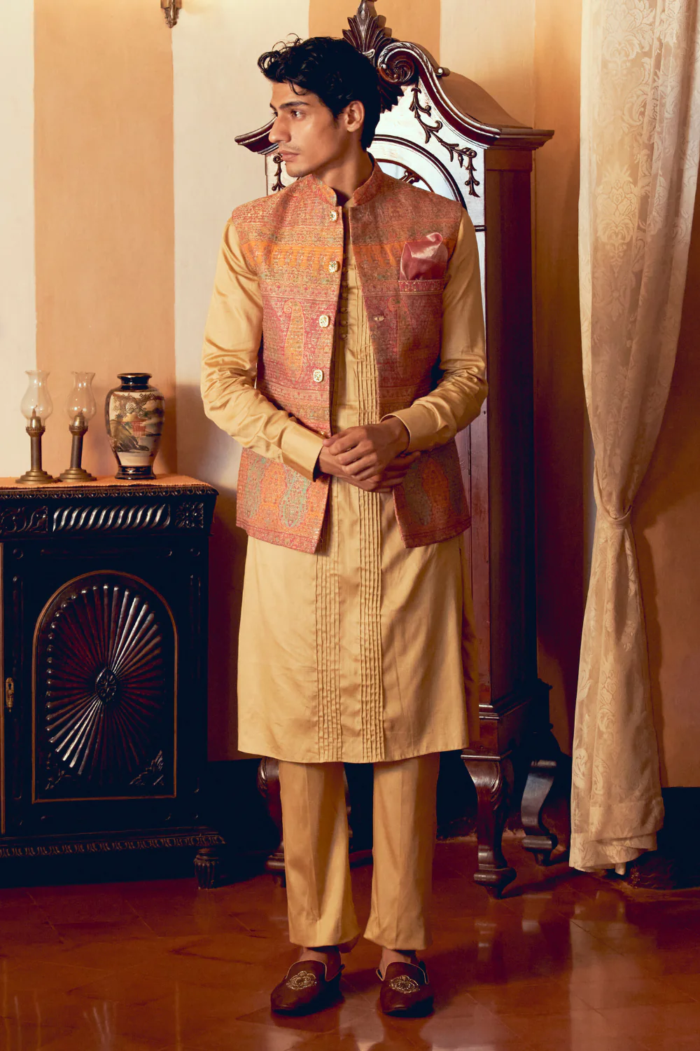 Multicolored Banarasi Jamawar men's jacket - Image 3