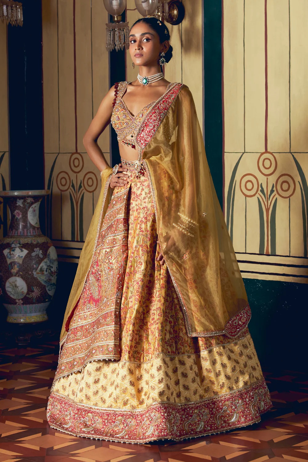 Yellow jacquard banarasi lehnga set - Image 3